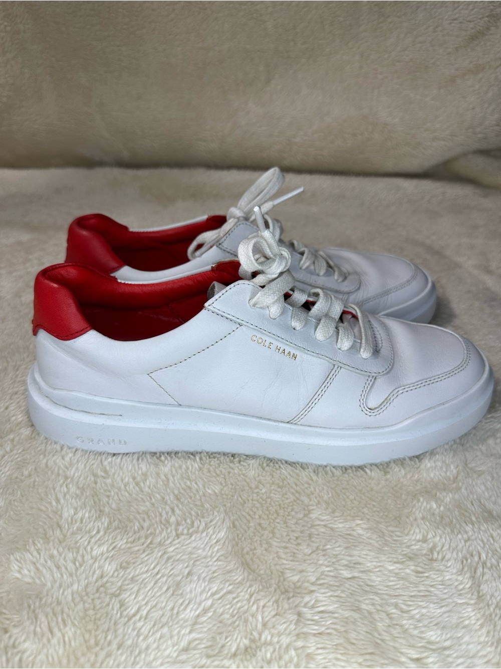 Cole Haan GrandPro Rally Court Sneaker in Red and White Women’s Size 6.5